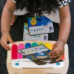 Baby Einstein Magisches Piano mit Noten