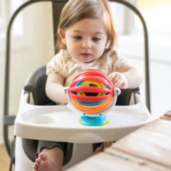 Baby Einstein Schleuderkugel mit Saugnapf