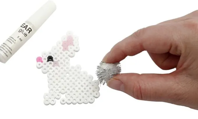 Bastle Osterschmuck mit Perlen