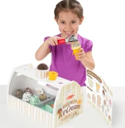 Eiscafé aus Holz
