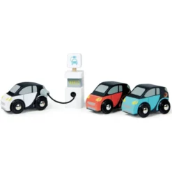 Elektroautos inkl. Aufladestation, 3 Stk.