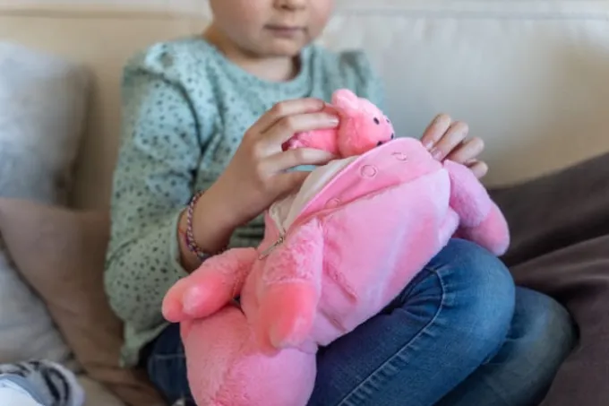 Familienkuscheltier – Schweinemama mit Ferkeln