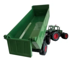 Ferngesteuerter Traktor mit Anhänger