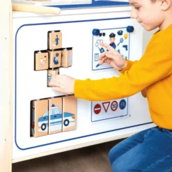 2-in-1 Spielstation – Feuerwache & Polizeistation
