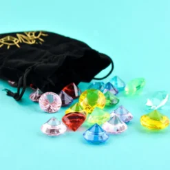 Juwelen in Samtsäckchen, 47 Stück