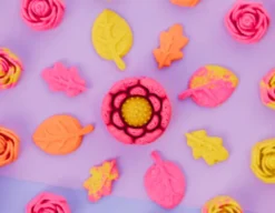 Kinetic Sand® – Squish Blossom