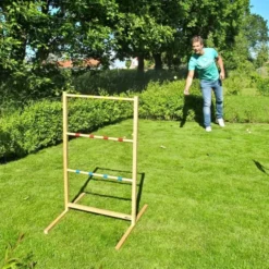 Leitergolf aus Gummibaumholz