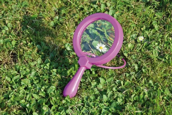 Lupe mit Fuß Ø 11,5 cm - verschiedene Farben 1 stk