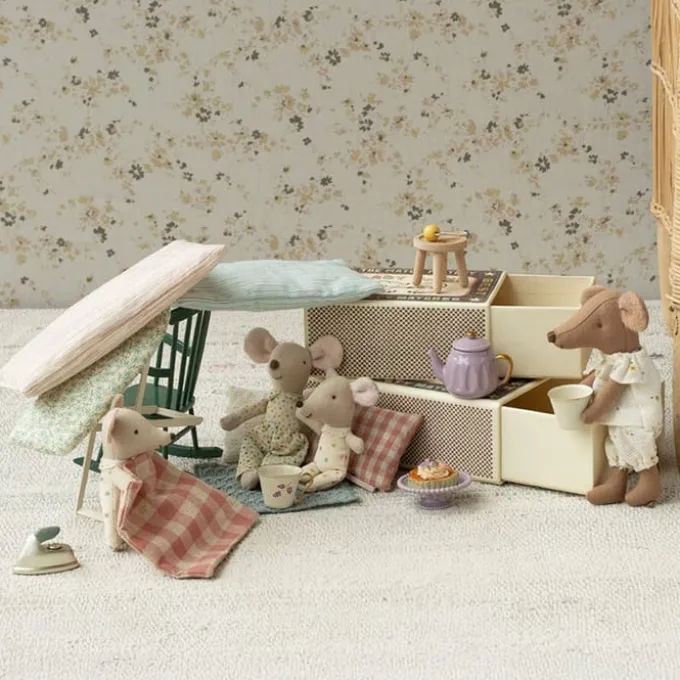 Maileg - Große Schwester Maus in Schachtel