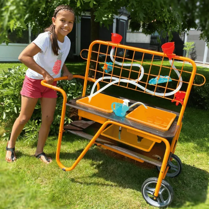 Mobiler Gartenspieltisch - Wasser & Sand