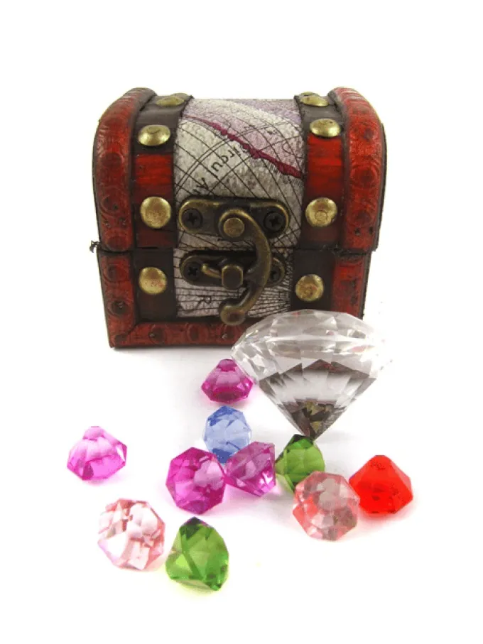 Piratenschatzkiste mit Diamanten