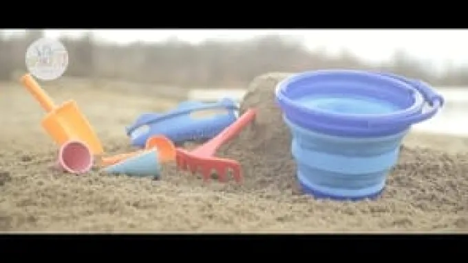 Sandspielzeug - Eimerset mit 7 Teilen - blau