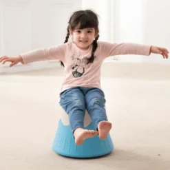 Sitzhocker mit Vulkan für Kinder