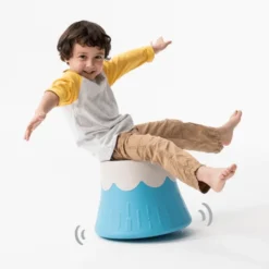 Sitzhocker mit Vulkan für Kinder
