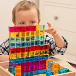 Spiegeltablett mit 100 bunten Acrylwürfeln