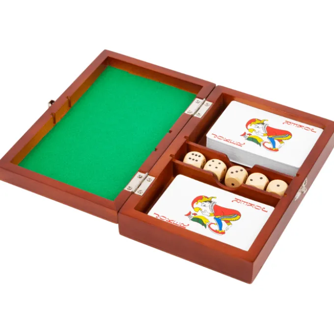 Spielbox mit Karten und Würfeln