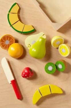 Spielessen - Frucht in der Holzkiste