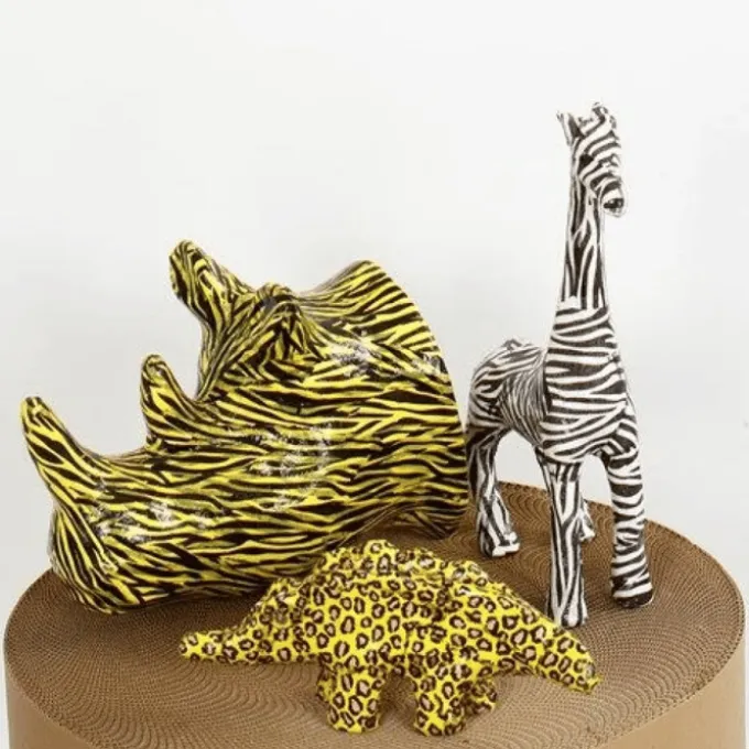 Stegosaurus aus Pappmaché - L: 21,9 cm