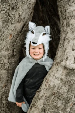 Wolf mit Pfoten (18-36 Monate)