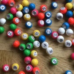 Zahlenlotto Zubehör - Kugeln mit Zahlen, 90 Stk.