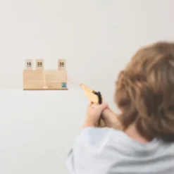 Zielscheiben schießen mit Gummibändern